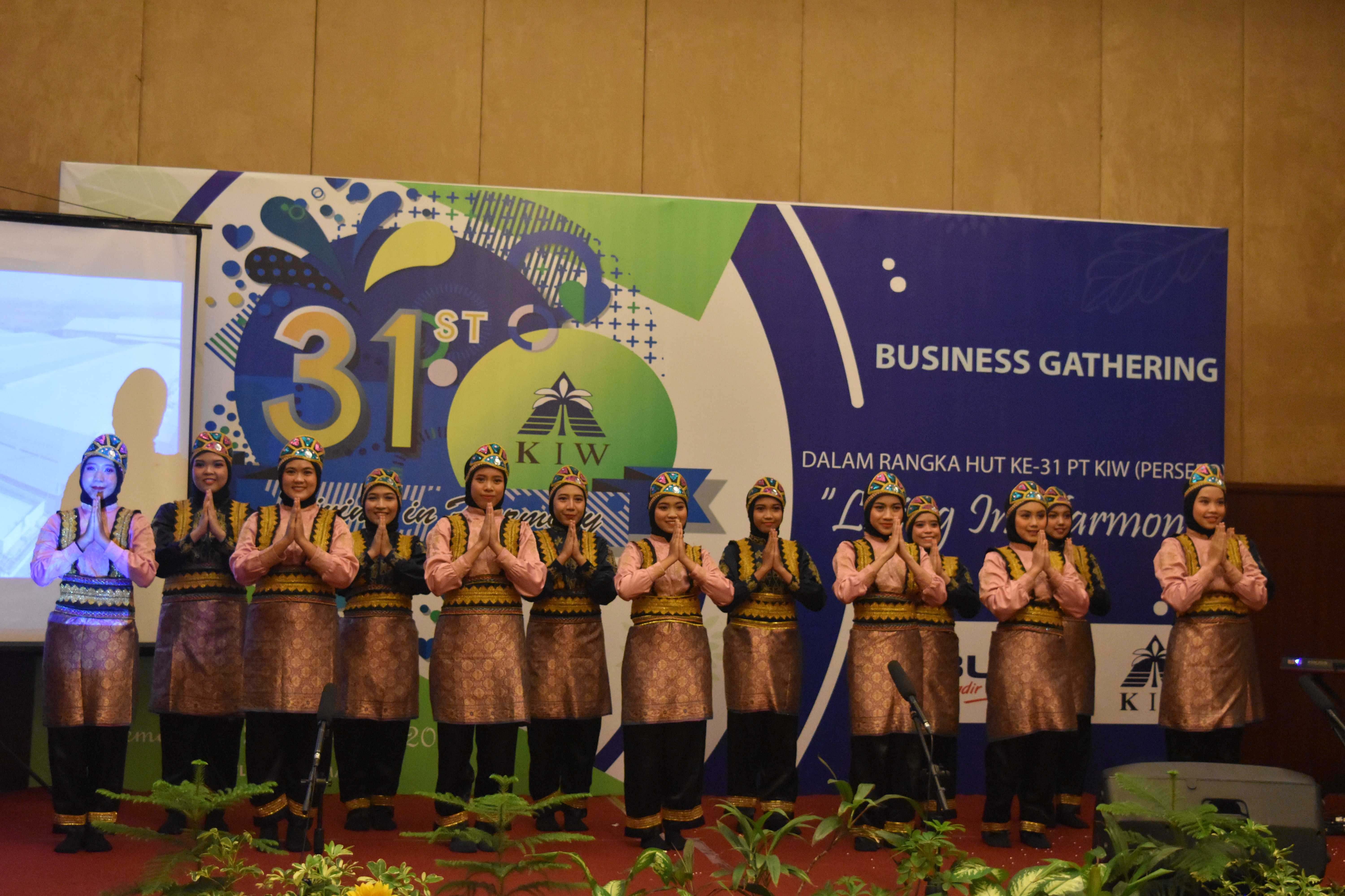 business gathering PT KIW (Persero)